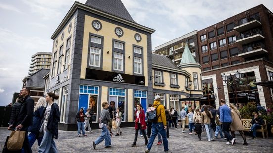 Jaar celstraf voor dader winkeldiefstal Outlet en mishandeling politie