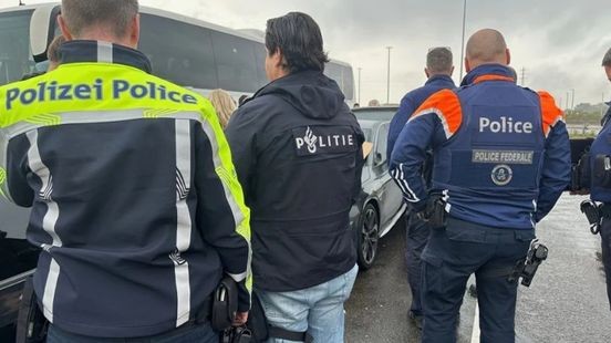 Internationale controle op telefoon achter het stuur: 523 boetes, maar grote prijsverschillen