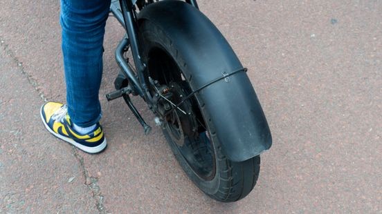 Tientallen boetes uitgedeeld: politie gaat vaker controleren op fatbikes