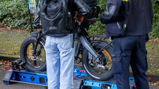 Opnieuw tientallen boetes voor fatbike-bestuurders, één aanhouding