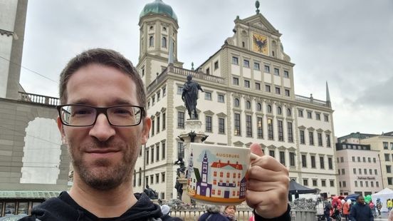 Een huis vol mokken: Egon uit Maastricht heeft een verzameling van 1272 Starbucks-mokken