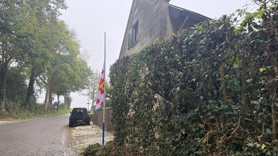 Vlaggen halfstok Groot Welsden voor komst statushouders: 'Enkel alleenstaande mannen maakt me bang'