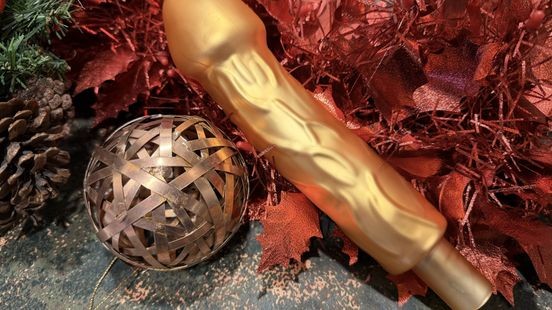 Seksspeeltje vervangt traditionele kerstbal: ornamenten worden steeds opvallender
