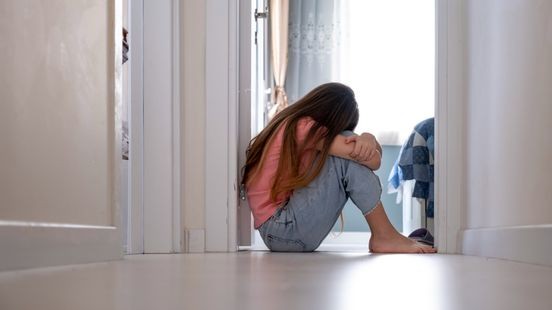 Emoties lopen hoog op na vrijspraak in zedenzaak woonwagenkamp Haelen: 'Een straf zal hij krijgen'