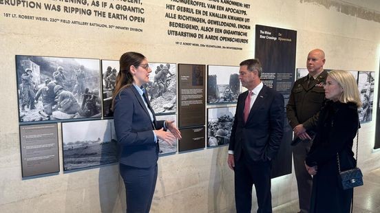 Amerikaanse ambassadeur bezoekt Margraten en noemt kritiek op weghalen panelen Margraten 'ongepast'