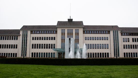 Man uit Hoensbroek liet meisjes sadistische handelingen uitvoeren en moet 5 jaar de cel in