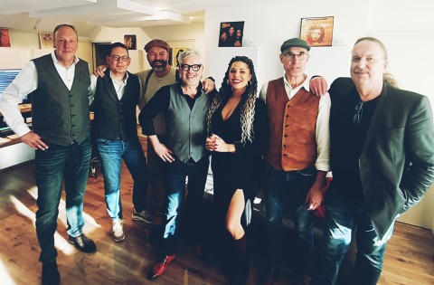 KGS | THE SUZETS | Vanaf 22 februari