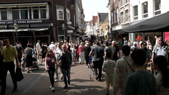 Omzet Venlo komt voor 70 procent van Duitsers: 'Moeten ze in de watten leggen'