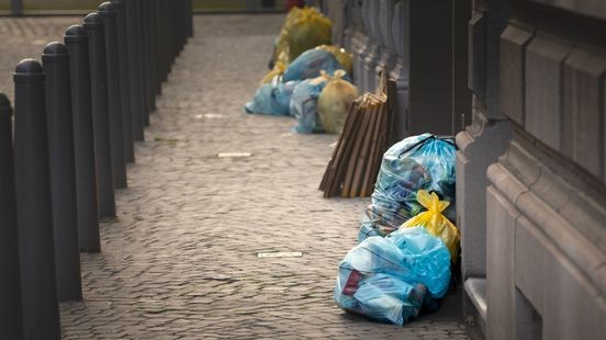 Verkeerd aangeboden vuilniszakken worden duur grapje voor vrouw uit Echt