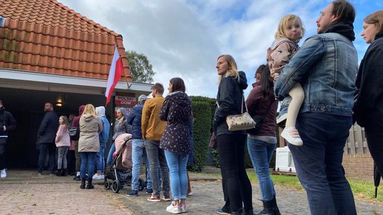 Lange rijen voor Pools stembureau Brunssum