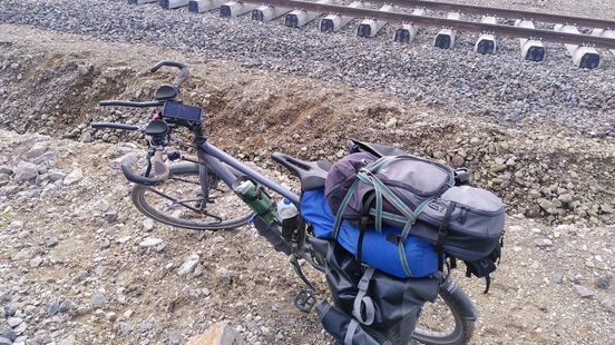 Na weken in Indiase cel denkt Paul nog niet aan terugkeer: eerst verder fietsen