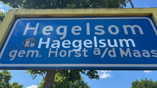 Gemeente staat open voor 'goed gesprek met koffie en vlaai' na stickerprotest PLAT!