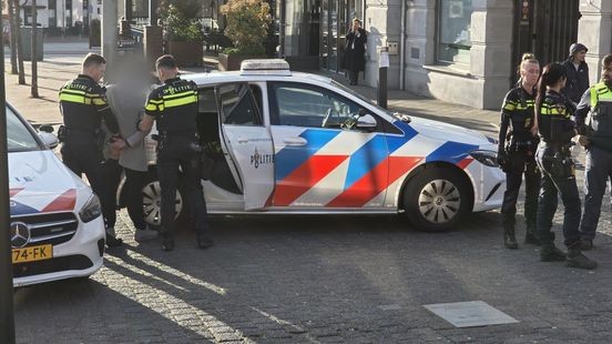 Man aangehouden op station Roermond na overlast in trein