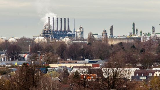 Provincie wilde RIVM-rapport over 'kanker-cocktail' Chemelot tegenhouden