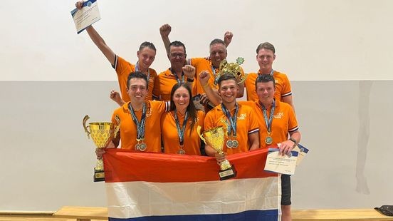 Limburgers winnen met Nederlandse ploeg WK dobbervissen in Servië