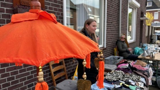 Op de Oranjemarkt schijnt ook af en toe een zonnetje