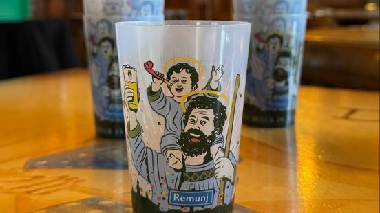 Je betaalt behalve je bier deze vastelaovend soms ook je beker