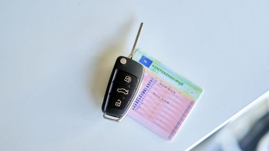 Ruim acht op tien Limburgers hebben een autorijbewijs