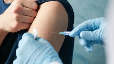 Nieuwe vaccinatieronde tegen coronavirus komt eraan: is die prik nog wel nodig?