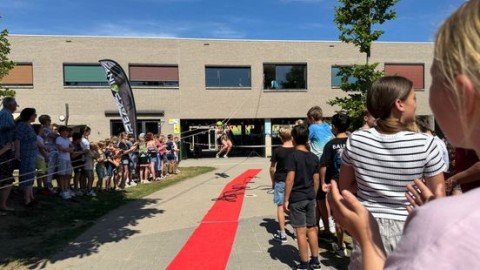 Letterlijk de laatste schooldag uitvliegen voor groep-achters in Herten