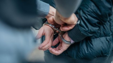 Agent komt verdachte van aanranding (34) in privétijd op het spoor