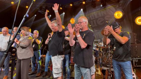 Ospel trapt festivalseizoen af met blues én een koninklijke verrassing