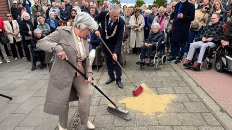 Annie (8) en Mary (7) eindigden in Auschwitz, maar mogen nooit vergeten worden